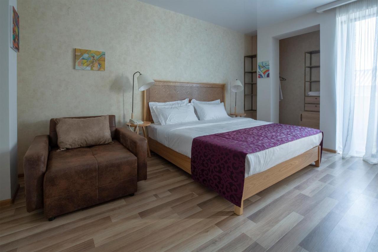 Ornament Boutique Hotel Тбилиси Екстериор снимка