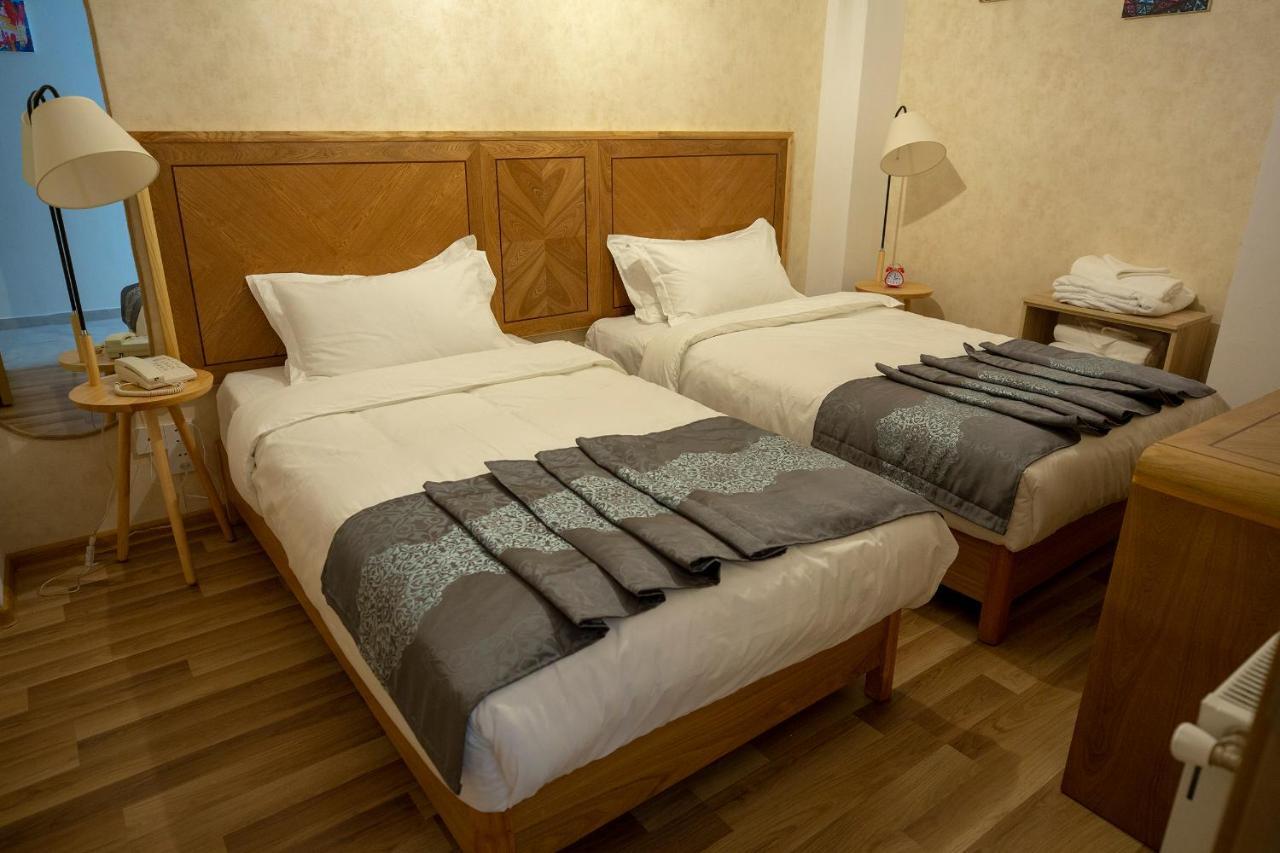 Ornament Boutique Hotel Тбилиси Екстериор снимка